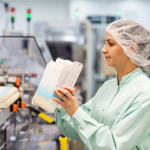 Employee handling folding boxes 1